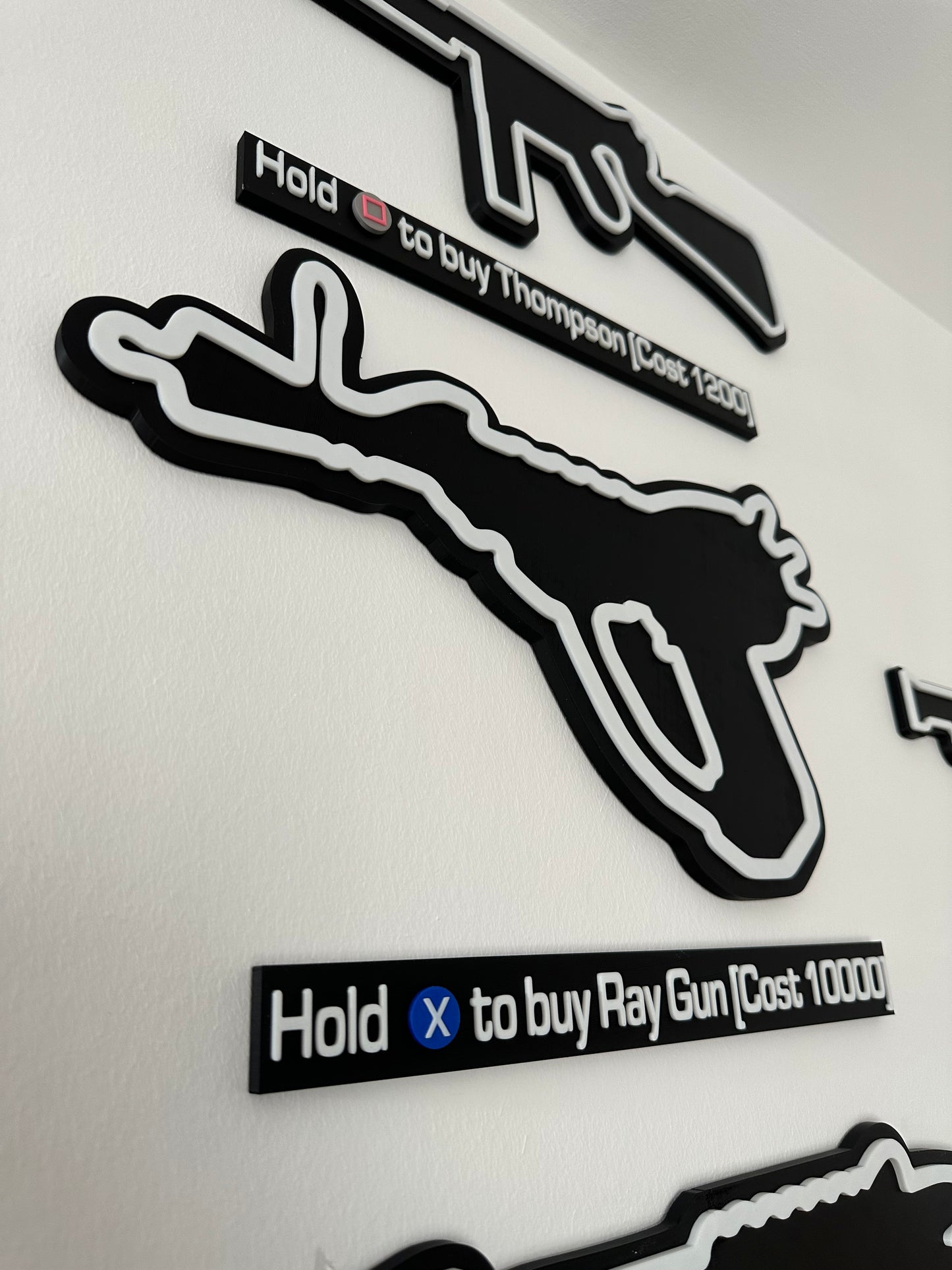 🧟♂️ Ray Gun Wall Buy Wall / Door Art