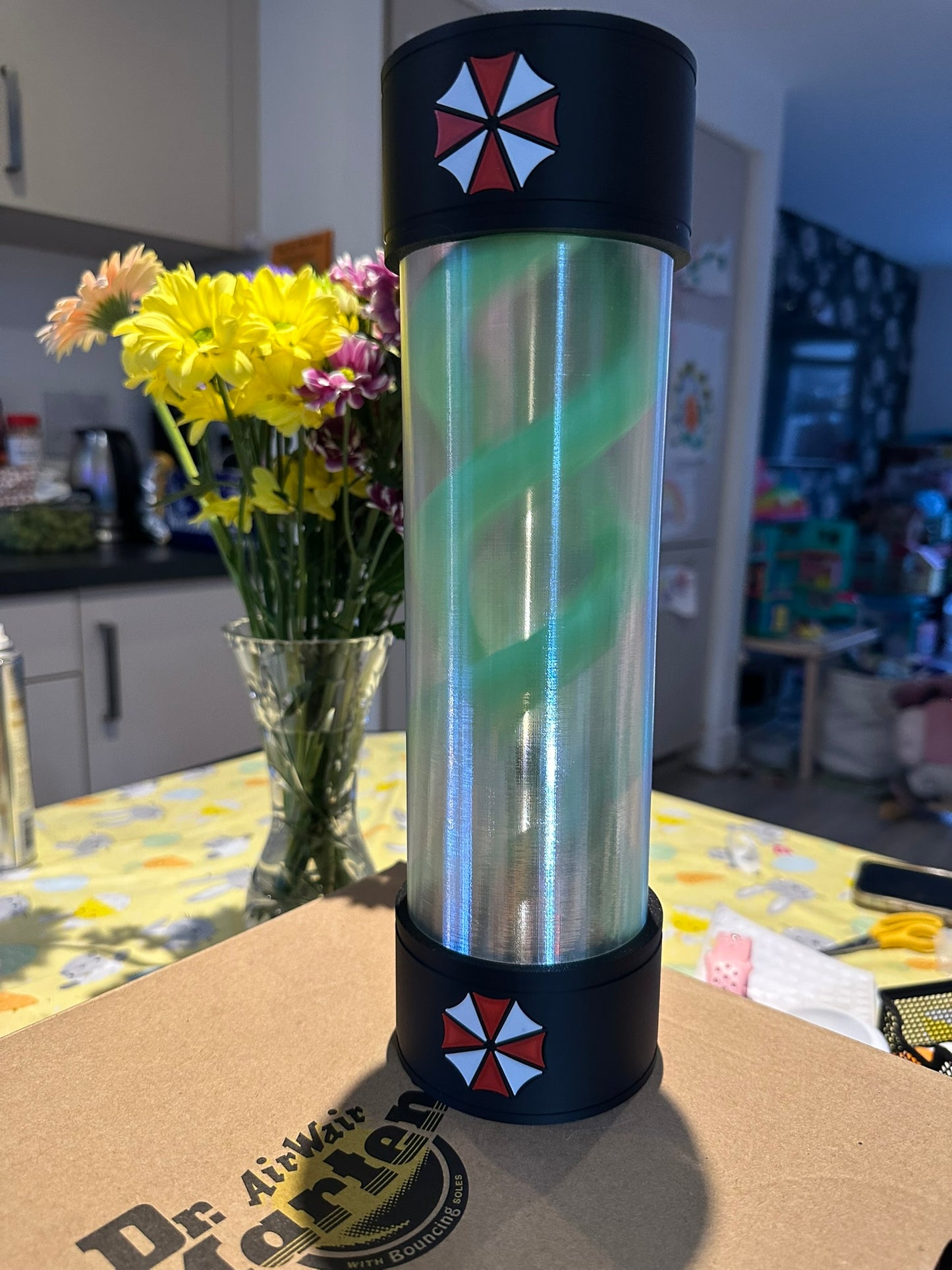 🧟 Umbrella LED & Glow in the Dark Virus Prop