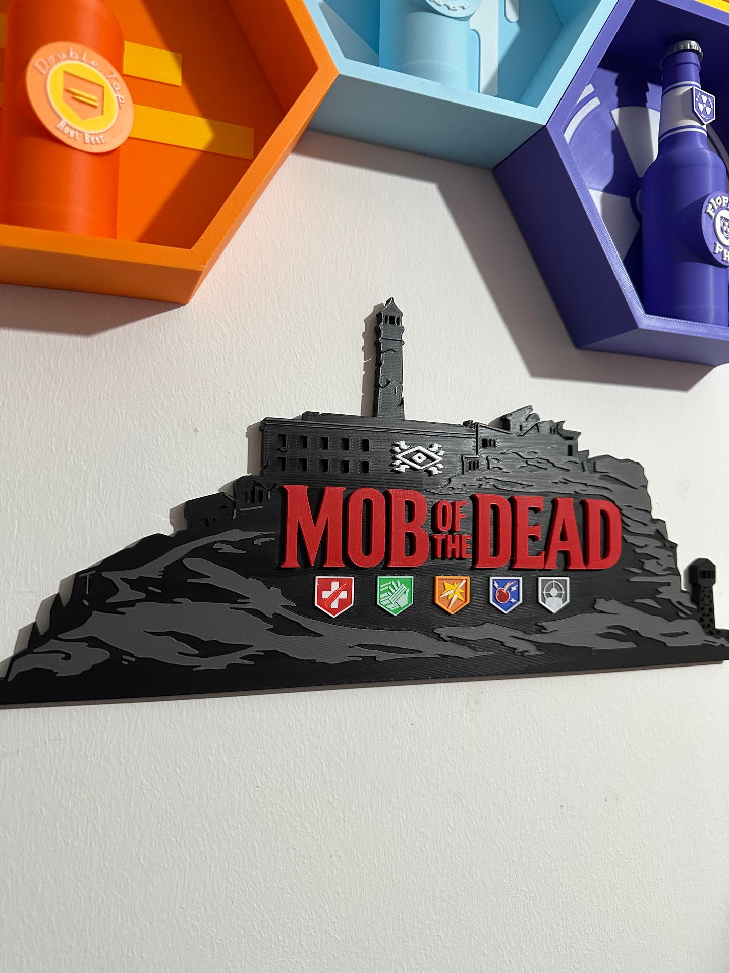 🧟‍♂️ Alcatraz Wall / Door Art