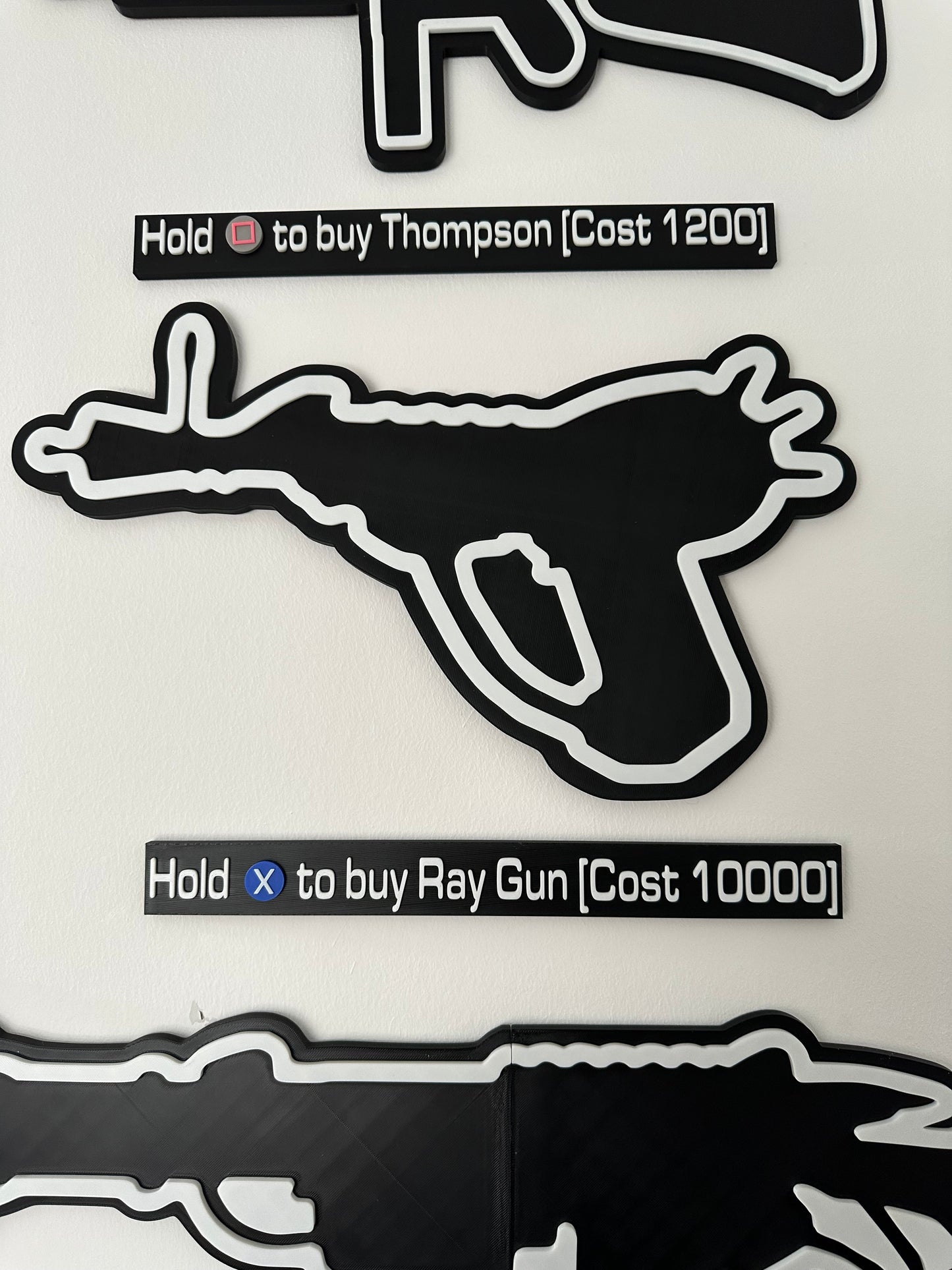 🧟‍♂️ Ray Gun Wall Buy Wall / Door Art
