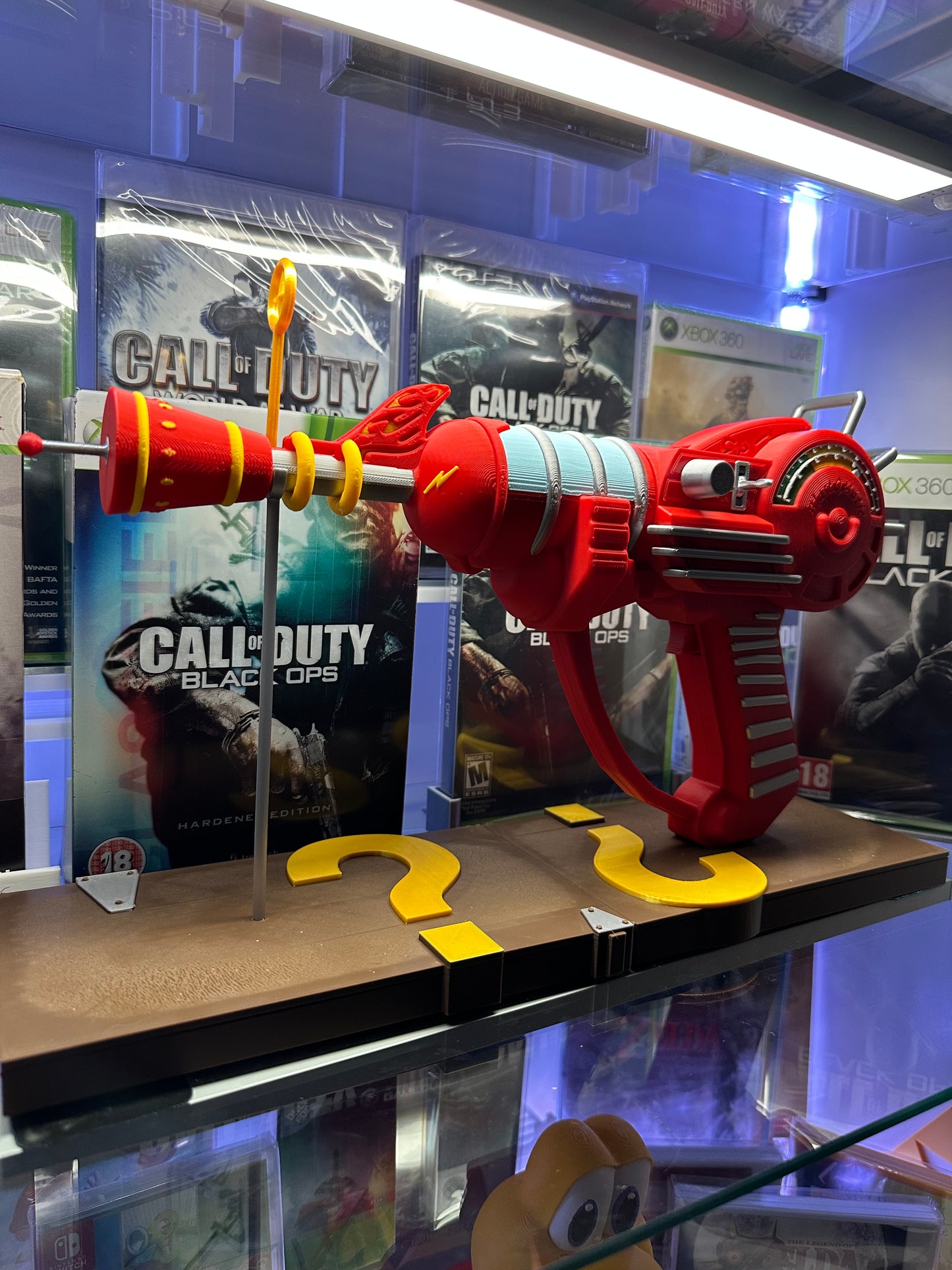 Full Size Raygun with Stand