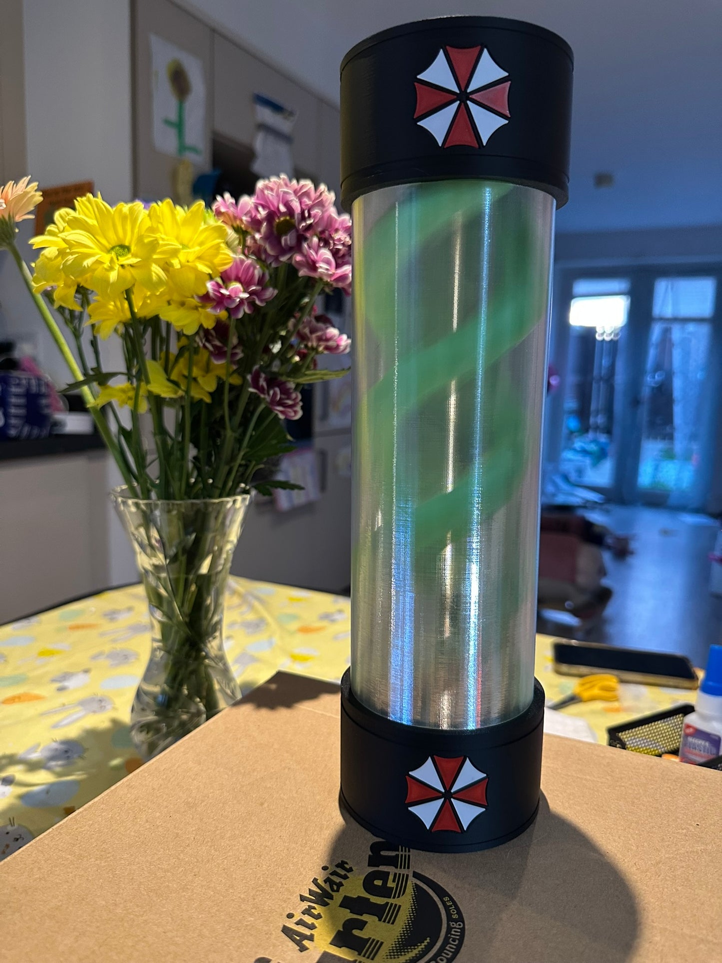 🧟 Umbrella LED & Glow in the Dark Virus Prop